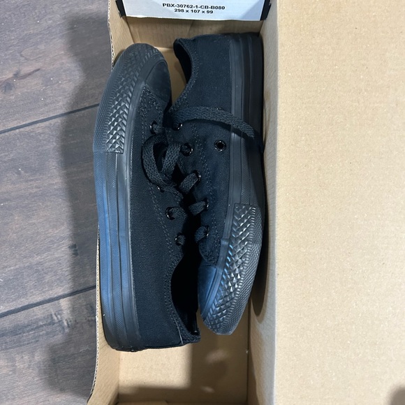 Chuck Taylor All Star Ox - size 1 - NEW in box - Picture 5 of 7